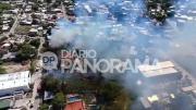 Voraz incendio alteró la calma en el barrio Tradición y consumió por completo una vivienda