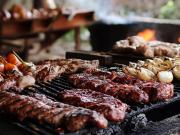 Ni horno ni parrilla: el método a la cruz que transforma el asado de domingo