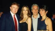Publican en EE.UU. nuevas fotos y más documentos de Epstein: varios famosos, incluso dos reconocidos cantantes