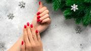 Ni rojas, ni francesitas: el modelo de uñas que será tendencia esta Navidad