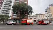 Incendio en dos apartamentos de un edificio en la zona de Tres Cruces obligó a la evacuación de 300 personas