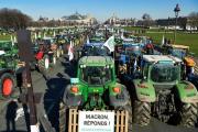 Disminuyen los bloqueos en Francia, pero los agricultores siguen descontentos