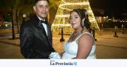 Recién casados y felices: Melisa y Eduardo celebraron su amor en la Plaza del Bicentenario