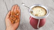 La hierba natural, rica y antinflamatoria que puedes ponerle al mate