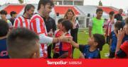 Torres recorrió el Club Racing de Trelew y destacó el rol social