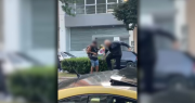 Video: así fue la pelea a la salida de un boliche de La Plata que terminó con piedrazos y amenazas