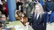 España: Partido Popular gana las elecciones en Extremadura y consigue 29 diputados