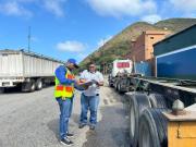 Evita multas: conoce los documentos obligatorios según el INTT para conductores de carga