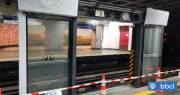 Instalan primera puerta de andén en estación San Pablo del Metro de Santiago: estará listo en 2026