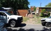 Conmoción en un barrio de La Plata: investigan la muerte de un hombre en la vía pública
