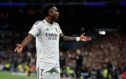 Vinicius termina el año con sequía de goles y pifiado por el Bernabéu