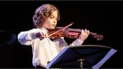 Quién es Marcos Carreras, el violinista argentino prodigio de 12 años que sorprende al mundo