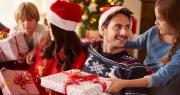 ¿Cuántos regalos deberían recibir los niños por Navidad? un especialista lo explica