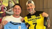 El campeón de Paris Saint-Germain que recibió la camiseta de Peñarol de parte del Cebolla Rodríguez