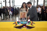Quito despide a Rodrigo Borja Cevallos, concluye el velorio del expresidente