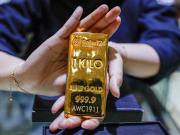 El oro supera por primera vez los US$ 4400 y marca su máximo histórico