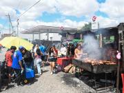 El Conurbano, entre el cemento y la venta callejera