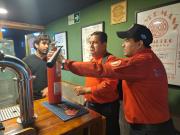 Bomberos de Manta intensifican control a prueba de fuego en locales de la Flavio Reyes