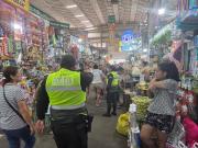 Policía lleva la “prevención y seguridad” a los mercados