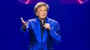 El cantante Barry Manilow reveló que fue diagnosticado con cáncer de pulmón