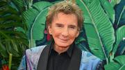 Cantante estadounidense Barry Manilow revela que fue diagnosticado con cáncer de pulmón: Se someterá a una cirugía