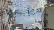 Violencia en La Paz deja cuatro policías heridos y cooperativistas se enfrentan en las carreteras