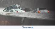 Videos: Autos bajo el agua en plena Panamericana por el temporal