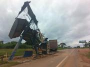 Camionero se durmió mientras manejaba y destruyó retén de Ascensión de Guarayos