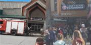 Amenaza de bomba en el Shopping de Bariloche: evacuaron el sector del casino y cortaron calles