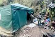 Ejército ecuatoriano interviene campamento de minería ilegal en Loja