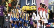 El presidente de Vélez calificó como una falta de respeto el pasillo de Estudiantes a Rosario Central