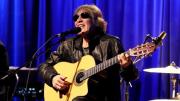 La historia detrás de Feliz Navidad de José Feliciano, la canción festiva más exitosa escrita por un artista latino