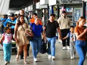 Terminales de Guayaquil coordinan acciones para manejar el boom de viajeros en Navidad y Año Nuevo