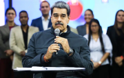 Maduro asegura que bajo ninguna circunstancia vivirá fuera de Venezuela