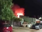 Una cañita voladora prendió fuego una casa en Villa Manzano: desesperación durante los festejos de Navidad