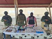 Ejército Ecuatoriano decomisa objetos prohibidos en centro penitenciario de El Rodeo, en Portoviejo, Manabí