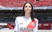 Lali Espósito: cómo se hizo hincha de River y la historia de su fanatismo
