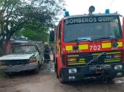 Bomberos sofocaron el incendio de una camioneta en el barrio Palomar