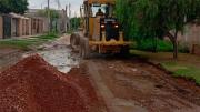El municipio bandeño refuerza las tareas de nivelación y perfilado en el B° San Fernando