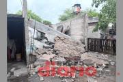 Se derrumbó el techo de una vivienda en barrio Independencia: no hubo heridos