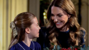 Kate Middleton y la princesa Charlotte sorprenden con un dúo de piano para celebrar la Navidad 2025