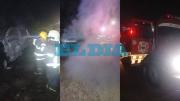 Se incendió una camioneta en Arturo Seguí y quedó destruida por completo