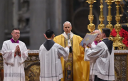 El papa León XIV /Celebró su primera misa de Navidad en el Vaticano