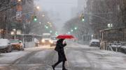 Nueva York se prepara para recibir histórica nevada en medio de advertencias por severa tormenta invernal