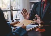 Diez jueces anticorrupción denuncian presiones y abandono institucional tras amenazas a Carlos Serrano