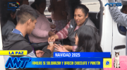 Solidaridad navideña en La Paz: Familias comparten chocolatada y panetón