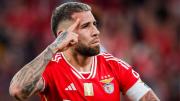 Otamendi al Barcelona: ¿qué hay de cierto sobre el interés culé en el defensor de la Scaloneta?