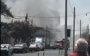 ¡Pánico en Miraflores! Incendio destruye tienda de bicicletas eléctricas
