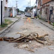 Exigen reparar tramo dañado de la calle 5 de Julio