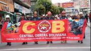 Dan detención domiciliaria a los mineros que portaban dinero en la marcha de la COB